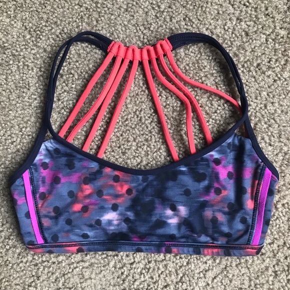 Lululemon Lighten Up Bra Sz 2 - Picture 5 of 8